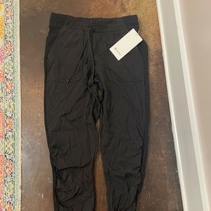 lululemon joggers